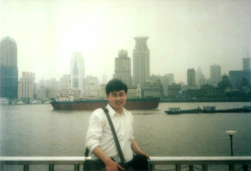 2006年4月份在上海埔东开庭